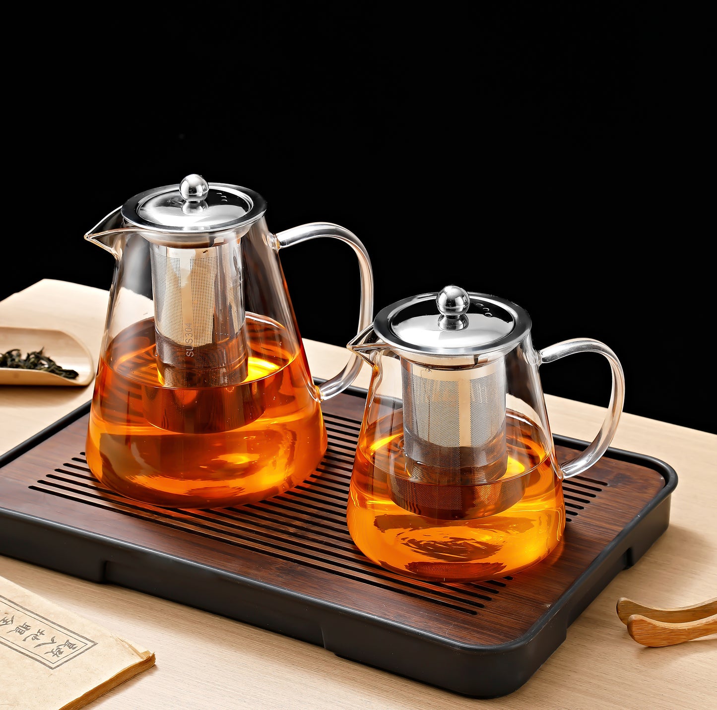 Modern Borosilicate Kettle With Lid 850Ml