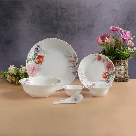 21 Pc White Feston Shape Dinner Set